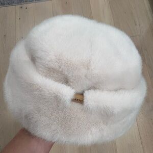 Barts cherrybush faux fur hat sand